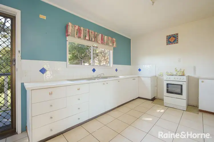 Sixth view of Homely house listing, 2 Peters Crescent, West Gladstone QLD 4680