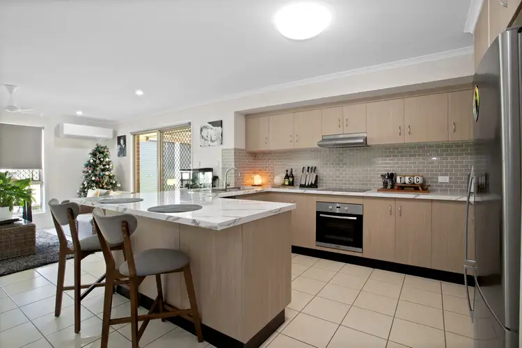 13 Lakeview Drive, Beaconsfield QLD 4740