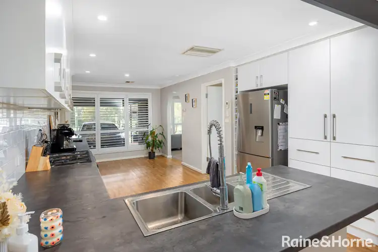 Fourth view of Homely house listing, 430 Kooringal Road, Lake Albert NSW 2650