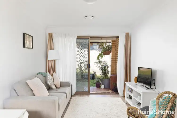 Fourth view of Homely unit listing, 2/3 Leslie Street, Shoal Bay NSW 2315