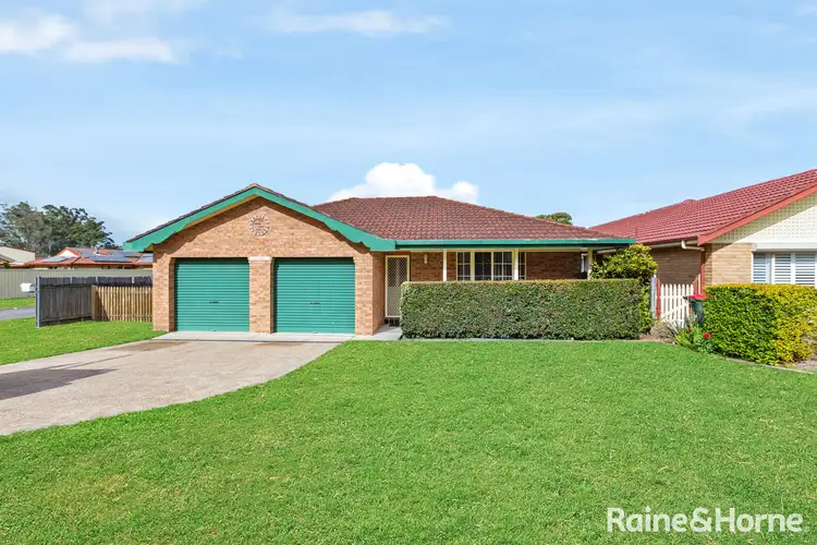 2 Belmore Place, Raymond Terrace NSW 2324