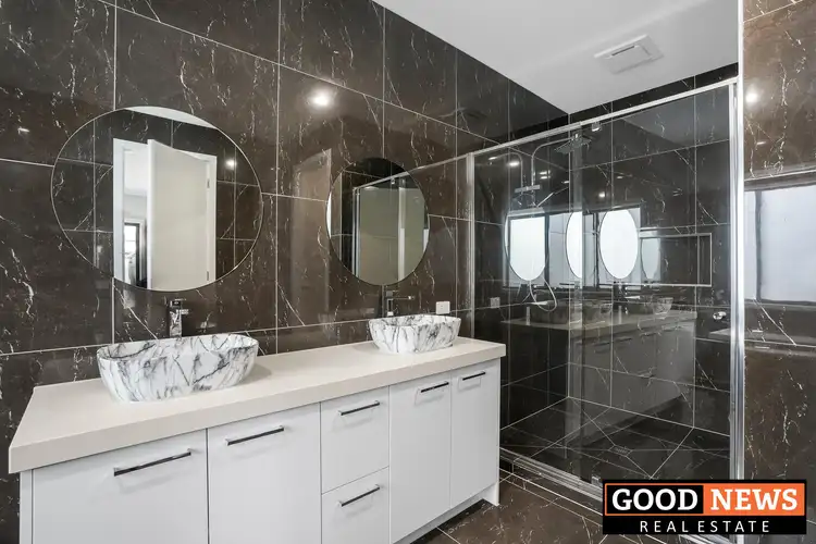 Fifth view of Homely house listing, 40 Stevenage Drive, Strathtulloh VIC 3338