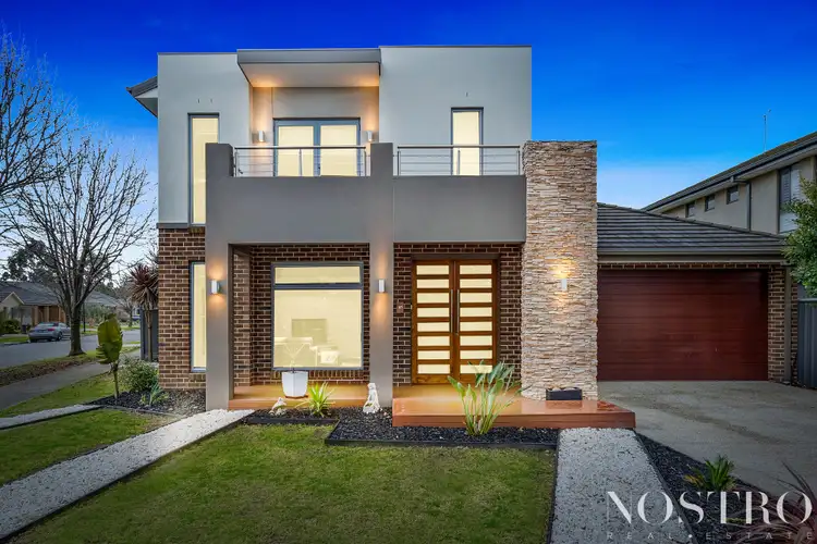 33 Hawkstowe Parade, South Morang VIC 3752