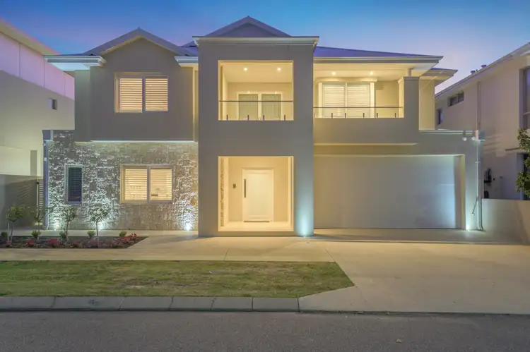 17 Lullworth Terrace, North Coogee WA 6163