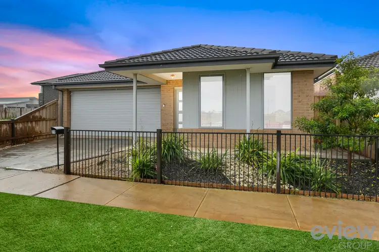 29 Heath Avenue, Rockbank VIC 3335