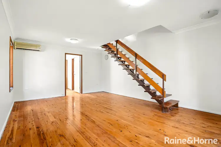 21/2-8 Kazanis Court, Werrington NSW 2747
