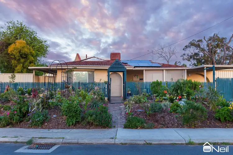 2 Numulgi Street, Armadale WA 6112