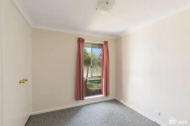 Sixth view of Homely house listing, 8 Elm Close, Camillo WA 6111