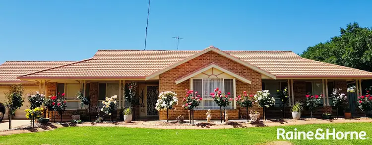 2 Angeleish Avenue, Parkes NSW 2870