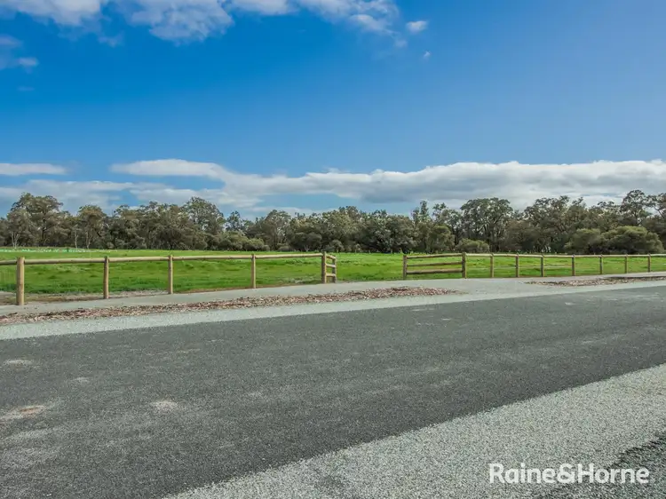 Riverwood Estate, Lakes Road