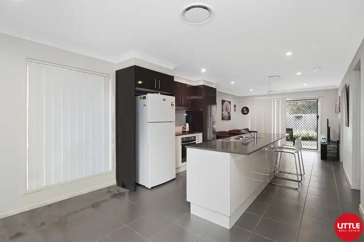Second view of Homely unit listing, 1/16 Grandly Street, Doolandella QLD 4077