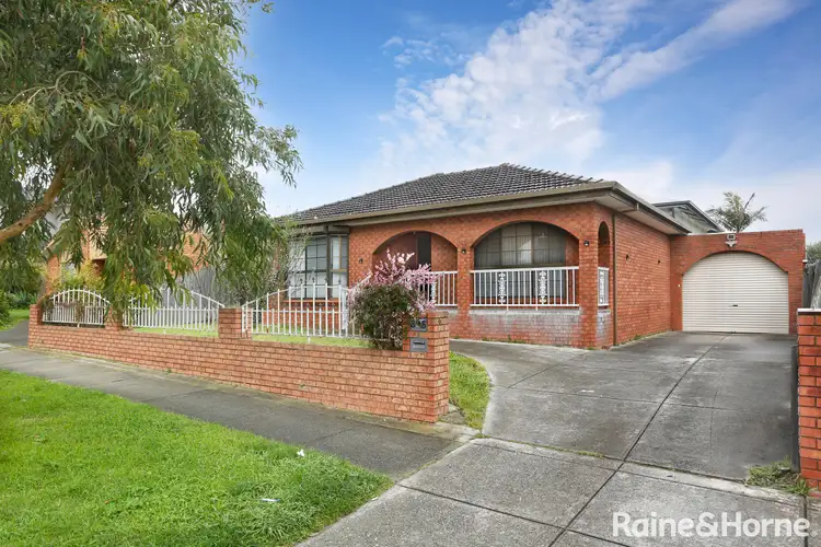 Main view of Homely house listing, 35 Pinnaroo Circuit, Meadow Heights VIC 3048