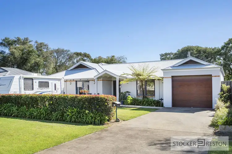11 Dawson Avenue, Abbey WA 6280