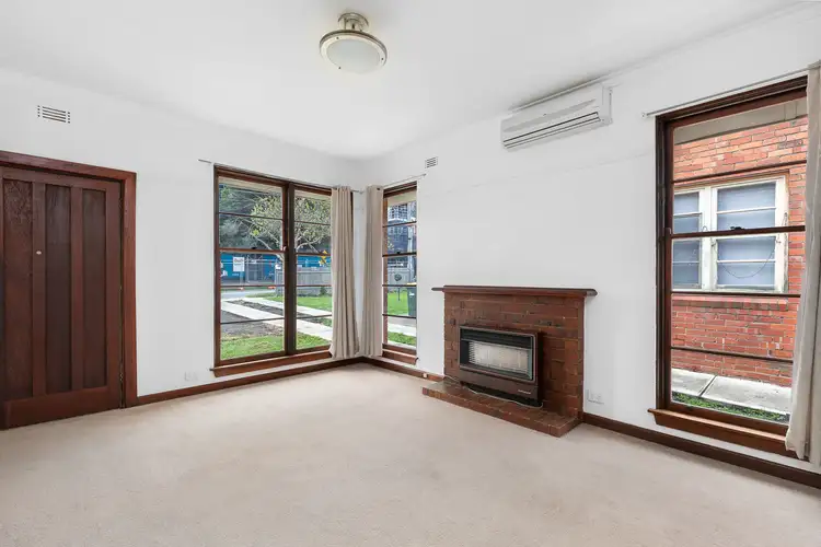 8 Dunlop Avenue