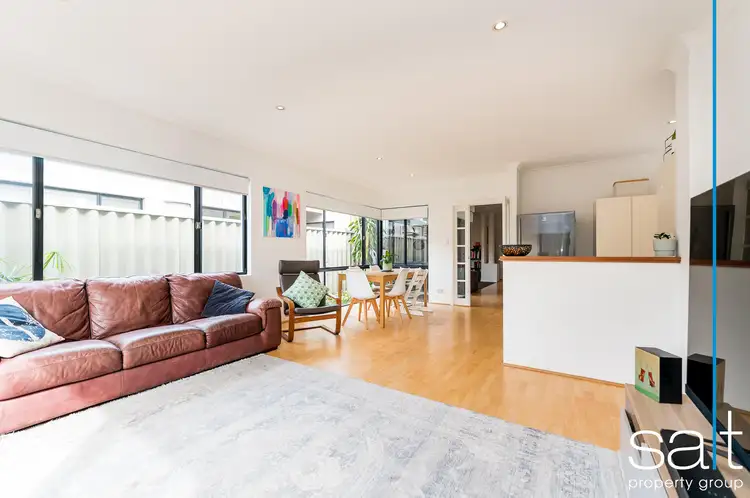 Seventh view of Homely house listing, 4 Pepler Avenue, Salter Point WA 6152