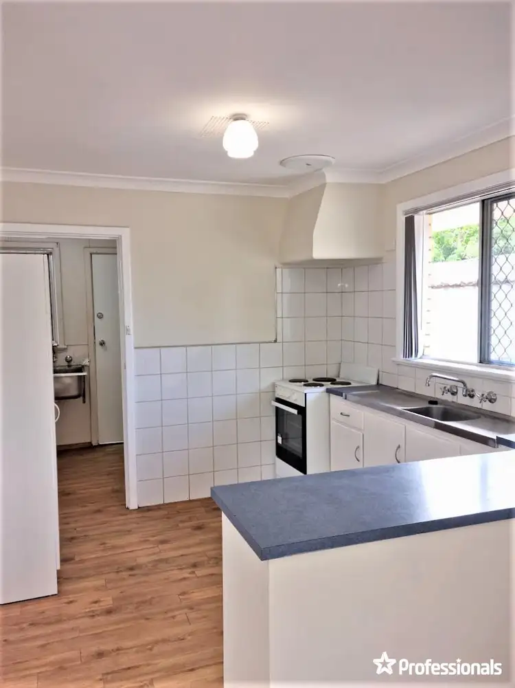 Second view of Homely house listing, 6 Phillip Place, Utakarra WA 6530