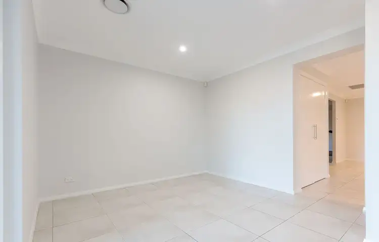 Fifth view of Homely house listing, 4 Durum Circuit, Dubbo NSW 2830