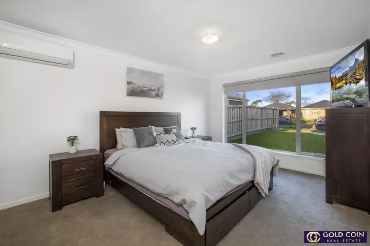 Fifth view of Homely house listing, 4 Hargood Place, Cranbourne East VIC 3977