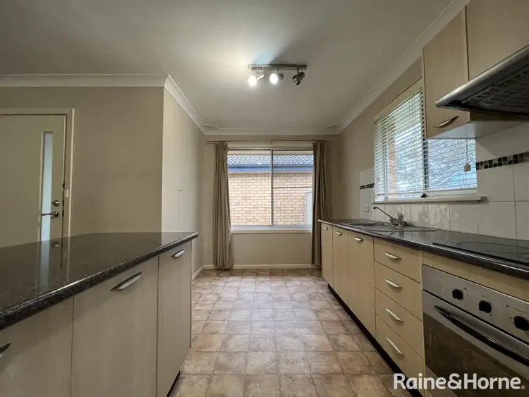 Fifth view of Homely unit listing, 3/16 Victoria Street, Orange NSW 2800