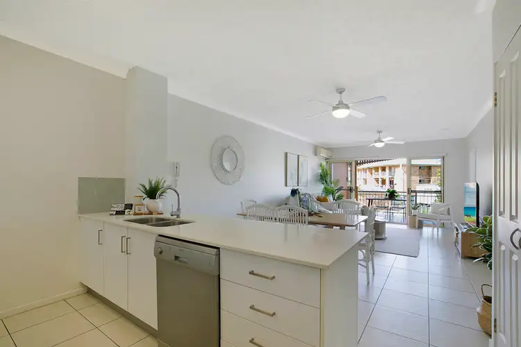 Fifth view of Homely unit listing, 2/18 Jellicoe Street, Coorparoo QLD 4151