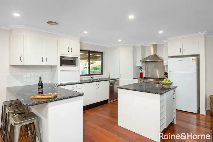 Second view of Homely house listing, 6 Talbingo Crescent, Lake Albert NSW 2650