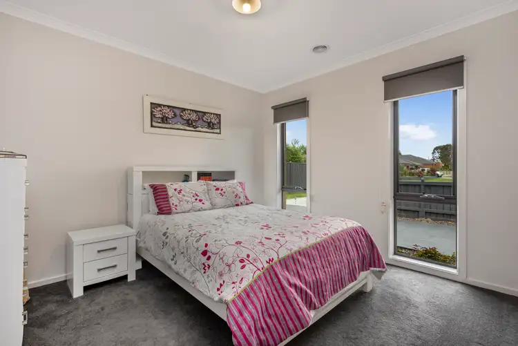 Fifth view of Homely unit listing, 1/35 Vanessa Circuit, Pakenham VIC 3810