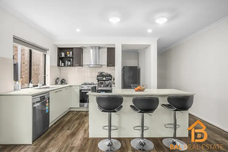 Second view of Homely house listing, 5 Coronado Crescent, Truganina VIC 3029