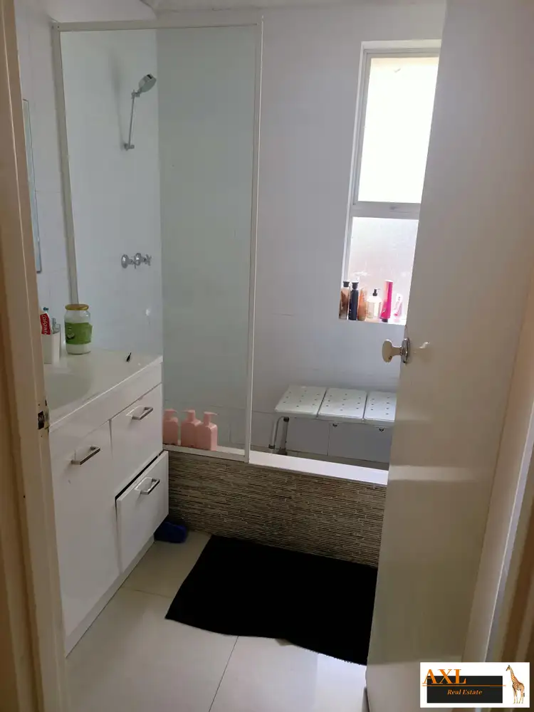 Fourth view of Homely house listing, 8 Sherbourne Way, Armadale WA 6112