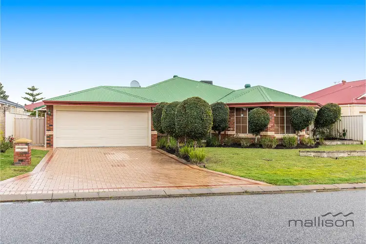 33 Eastwood Parade, Canning Vale WA 6155