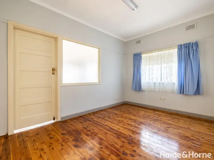 Fifth view of Homely house listing, 9 Vittoria Street, West Bathurst NSW 2795