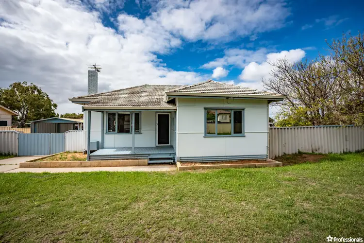 35 Diosma Street, Rangeway WA 6530