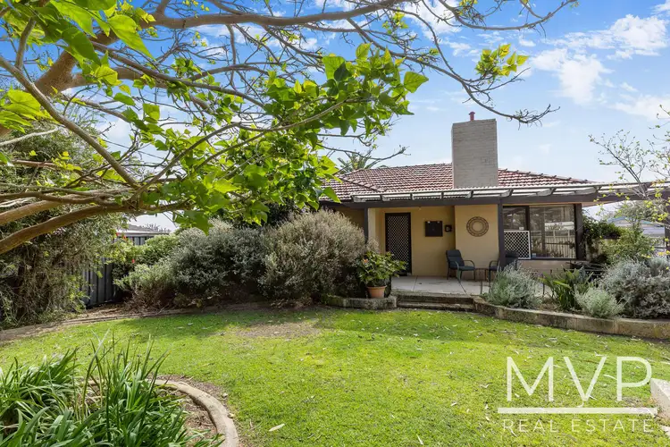 8 Perdita Way, Coolbellup WA 6163