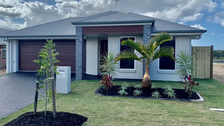 37 Columbine Crescent