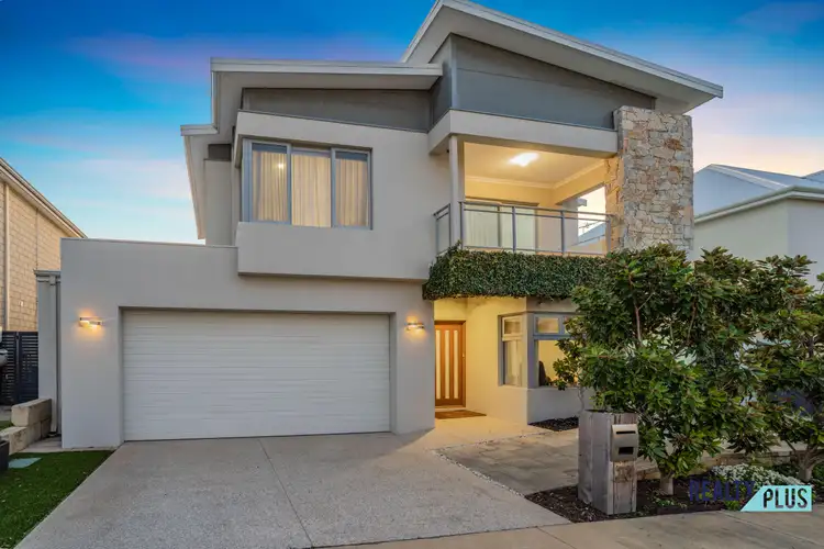 23 Lullworth Terrace, North Coogee WA 6163