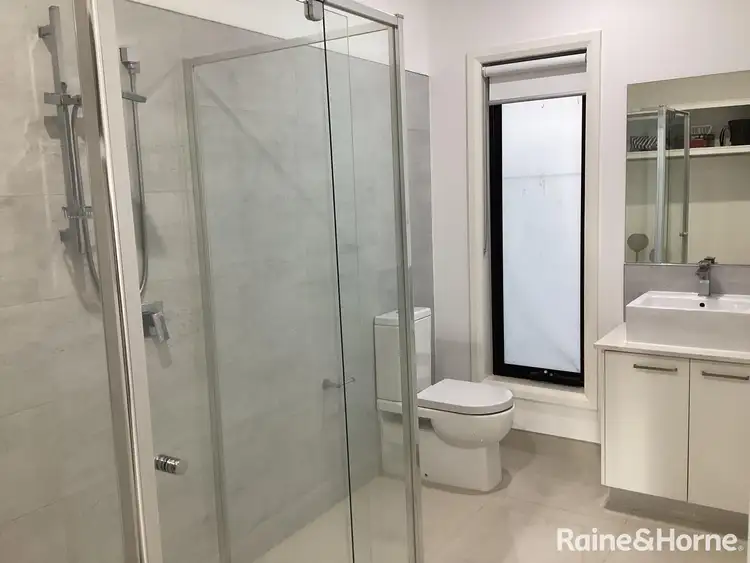 Fifth view of Homely house listing, 32 Silvester Parade, Roxburgh Park VIC 3064