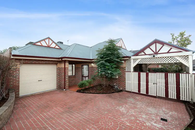 Main view of Homely unit listing, 3/8 Bloomfield Avenue, Maribyrnong VIC 3032