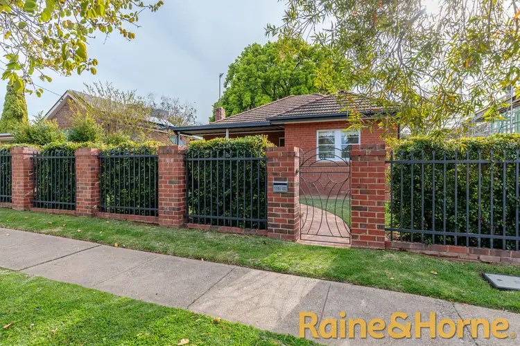 61 Sterling Street, Dubbo NSW 2830