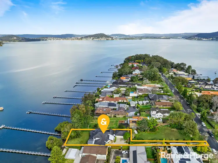 55 Albany Street, Point Frederick NSW 2250