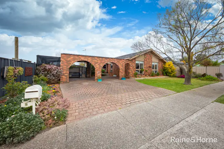 5 Winch Road, Diggers Rest VIC 3427