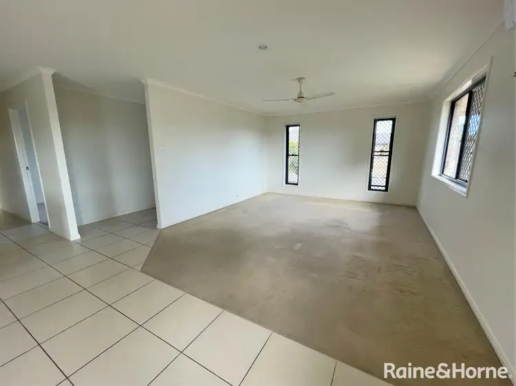 Fifth view of Homely house listing, 2 Marlow Court, Urraween QLD 4655