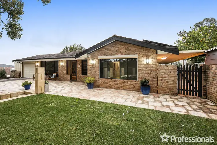 1 Oberon Grove, Mount Nasura WA 6112