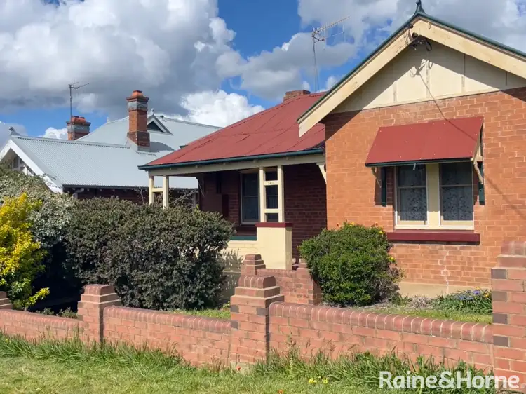 240 Havannah Street, South Bathurst NSW 2795