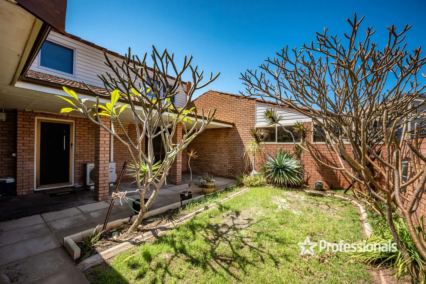 Main view of Homely unit listing, 4/3 Sardam Place, Mahomets Flats WA 6530