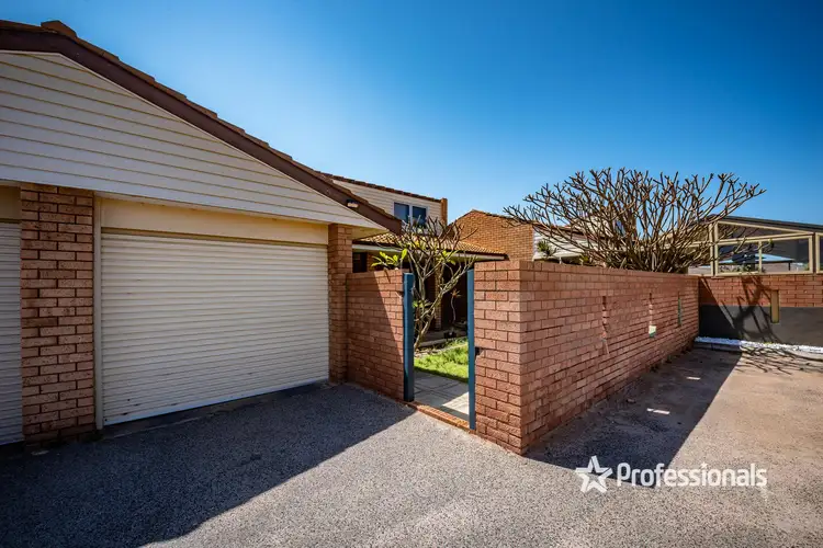 Second view of Homely unit listing, 4/3 Sardam Place, Mahomets Flats WA 6530