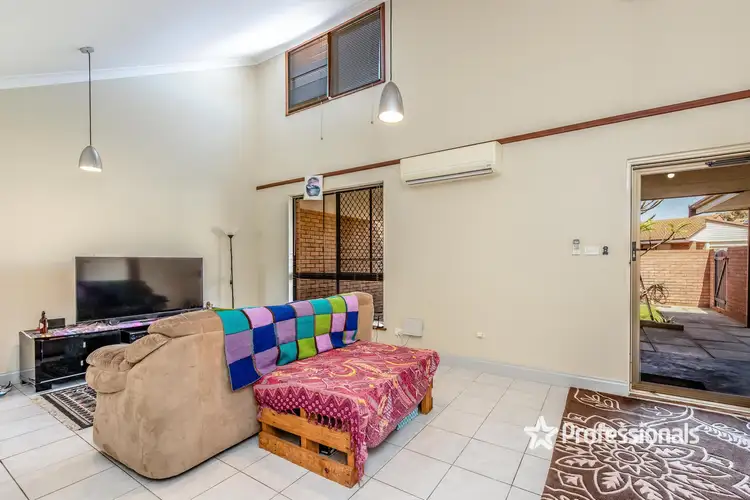 Fourth view of Homely unit listing, 4/3 Sardam Place, Mahomets Flats WA 6530