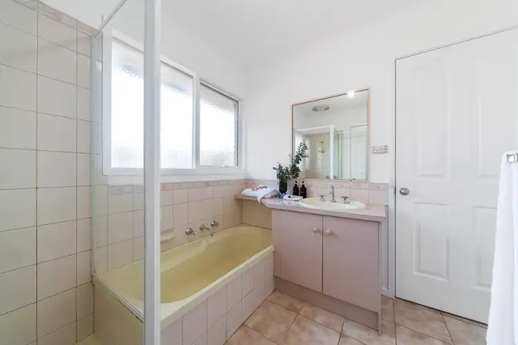 Sixth view of Homely house listing, 3 Jane Court, Langwarrin VIC 3910
