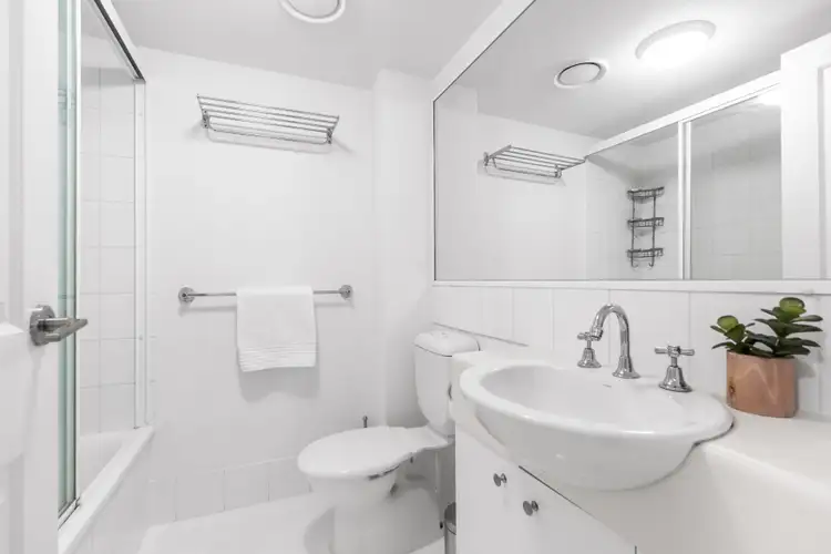 Sixth view of Homely apartment listing, 3/48 Riddell Street, Bulimba QLD 4171