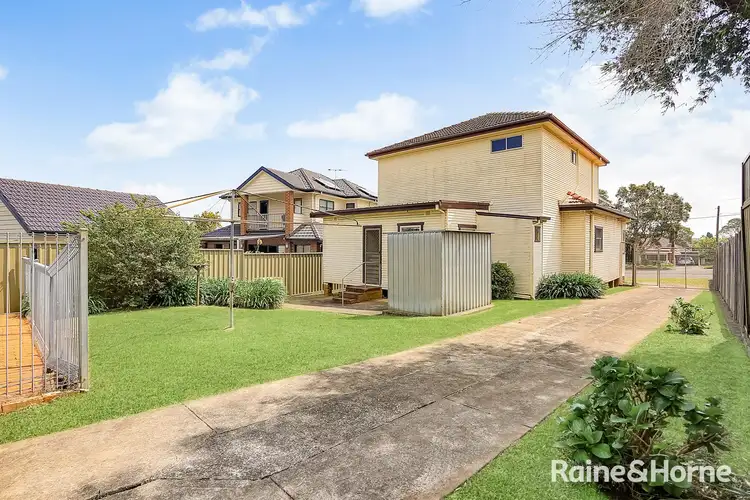 28 Forsyth Street, Kingsgrove NSW 2208