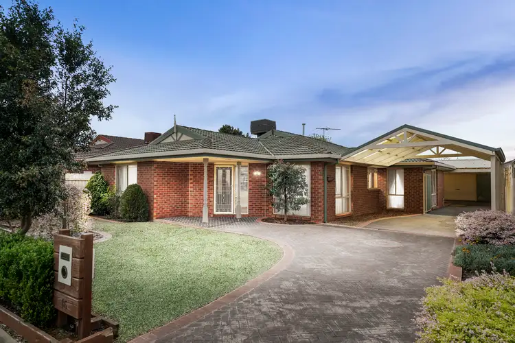 16 Archer Avenue, Sunbury VIC 3429