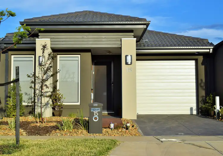 15 Farm Road